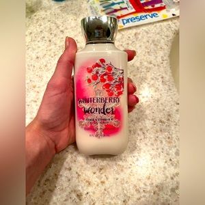 Winter berry Wonder hand lotion